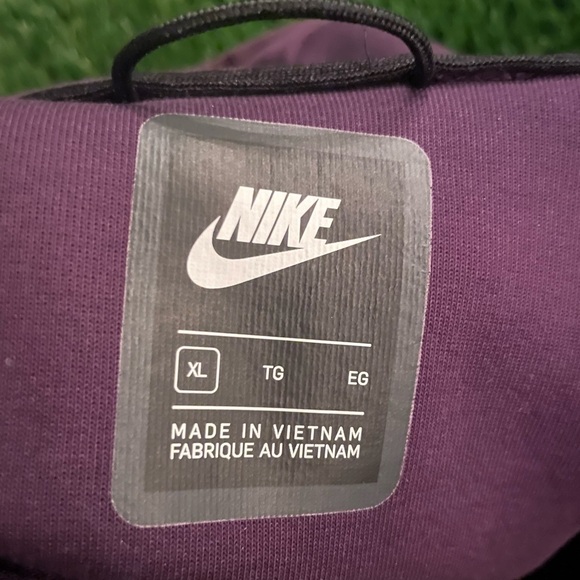 Nike Tech Fleece Grand Purple (Jacket + Pants) XL + XXL (Perfect Condition) - Picture 5 of 6